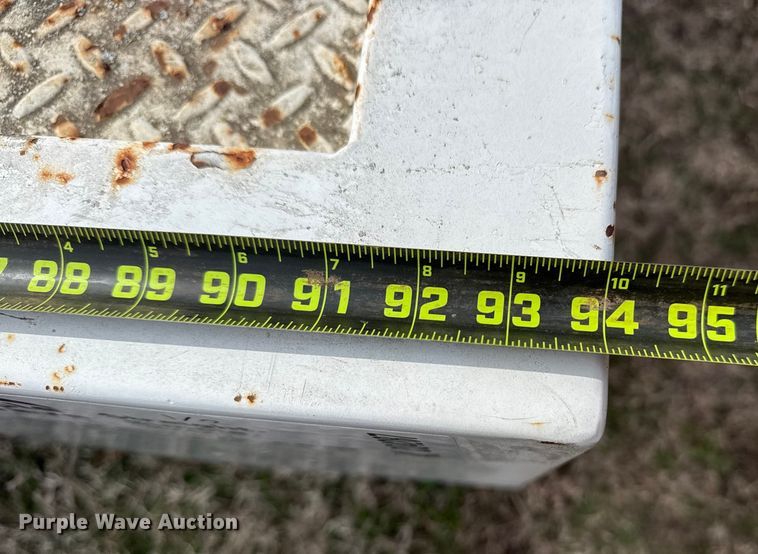 image for item DQ4287 Miller Industries wrecker bed