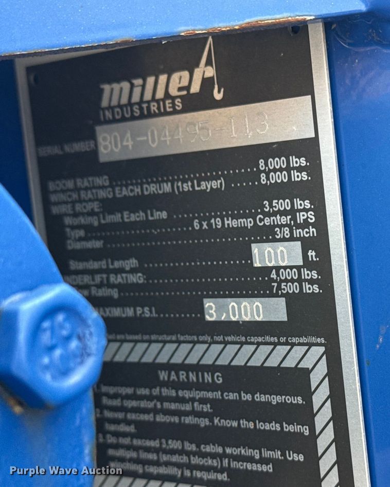 image for item DQ4287 Miller Industries wrecker bed