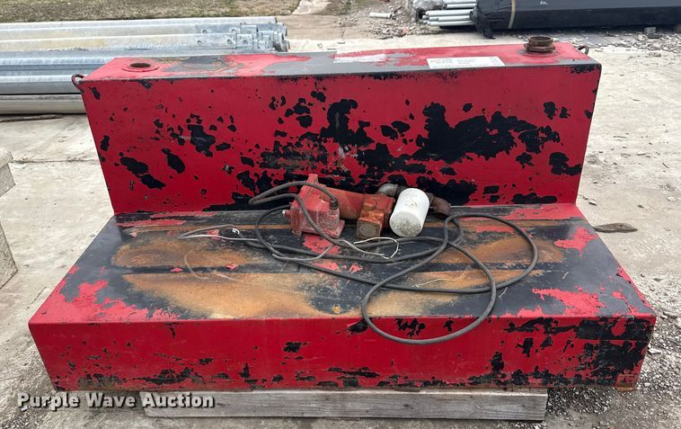 image for item DQ4296 Fuel tank