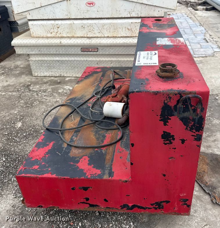 image for item DQ4296 Fuel tank