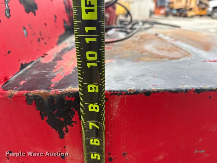 image for item DQ4296 Fuel tank