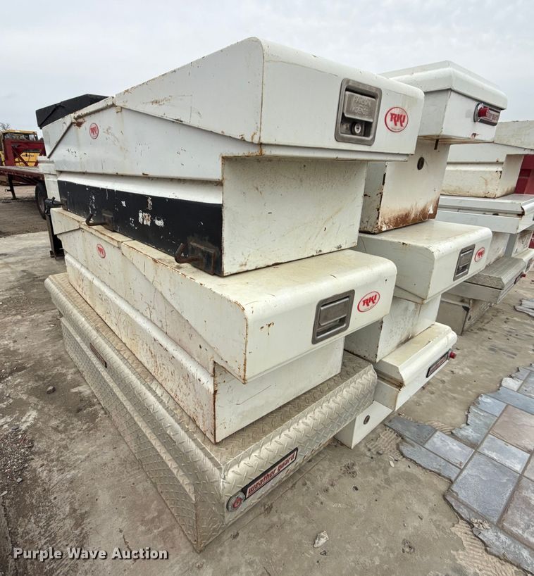 image for item DQ4297 (6) toolboxes