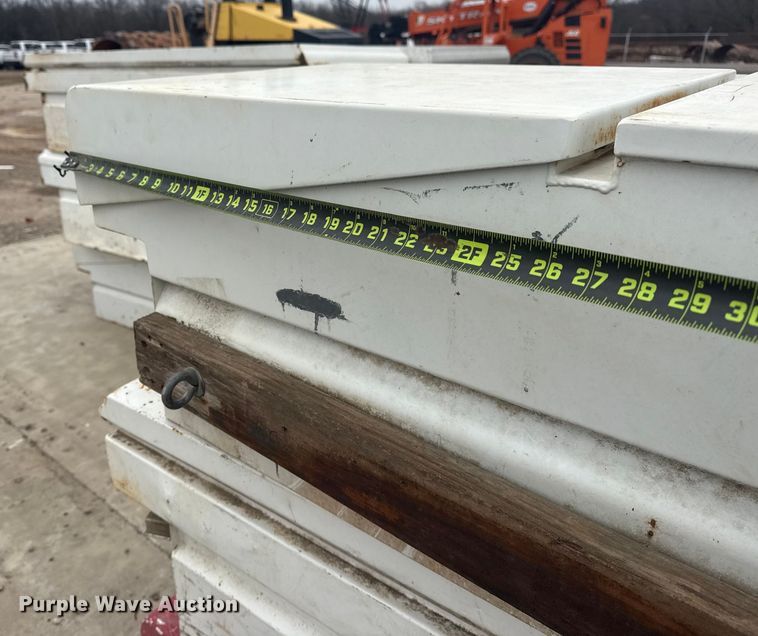 image for item DQ4299 (6) toolboxes