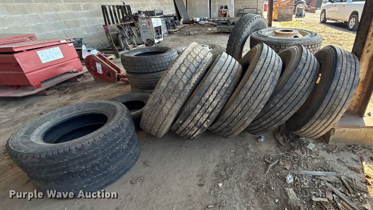 image for item DQ4314 Tires and wheels