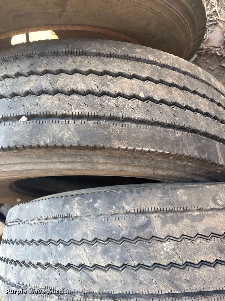 image for item DQ4314 Tires and wheels