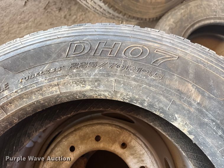 image for item DQ4314 Tires and wheels