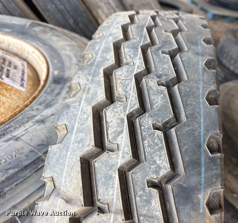 image for item DQ4314 Tires and wheels