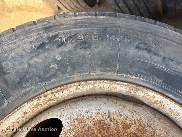 image for item DQ4314 Tires and wheels