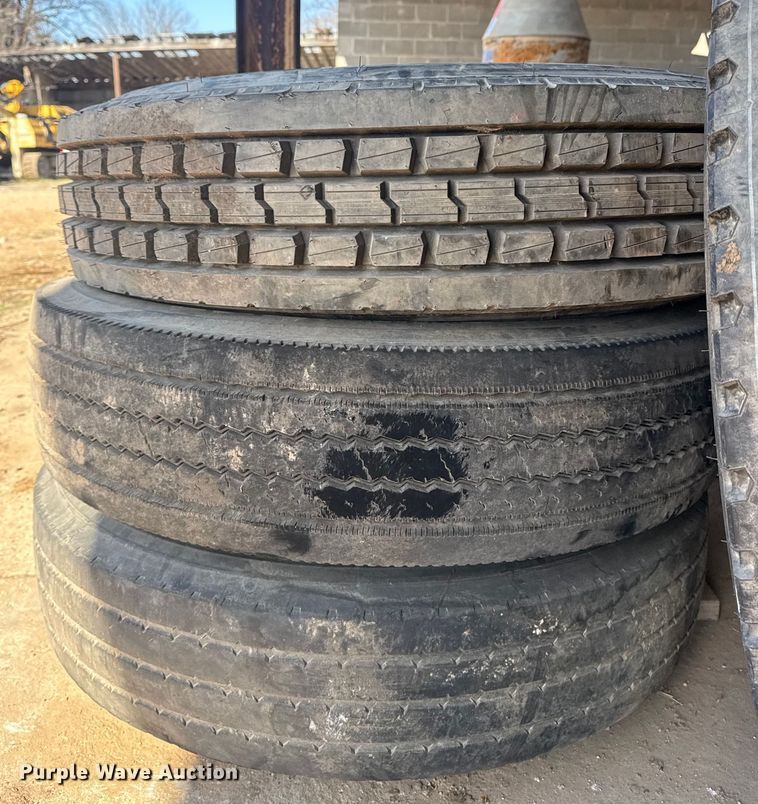 image for item DQ4314 Tires and wheels