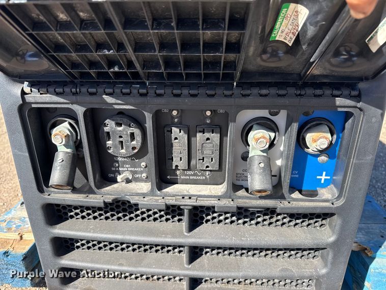 image for item DQ4319 Miller Trailblazer 302 Air Pak welder/generator