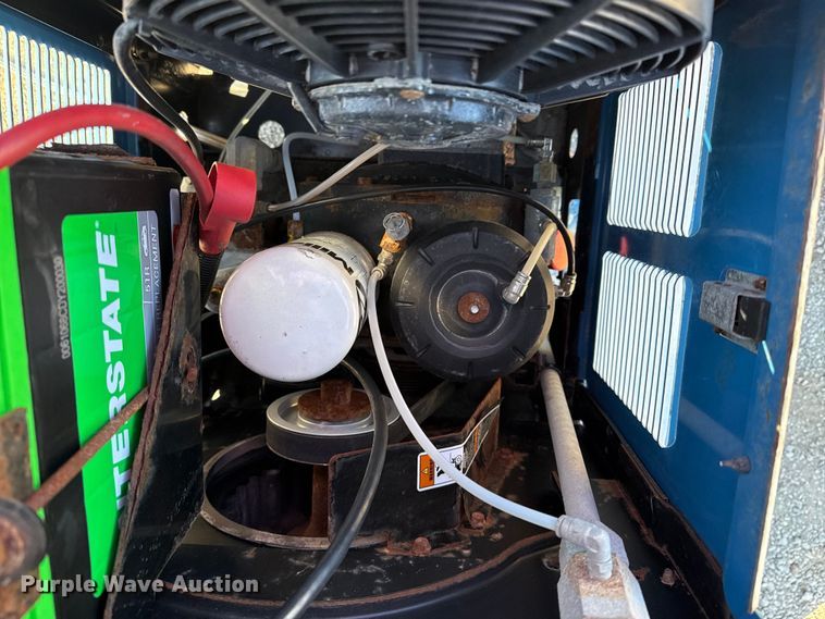 image for item DQ4319 Miller Trailblazer 302 Air Pak welder/generator