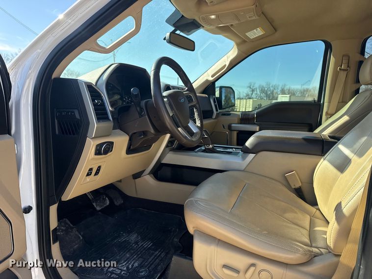 image for item DQ4326 2020 Ford F150 Crew Cab pickup truck