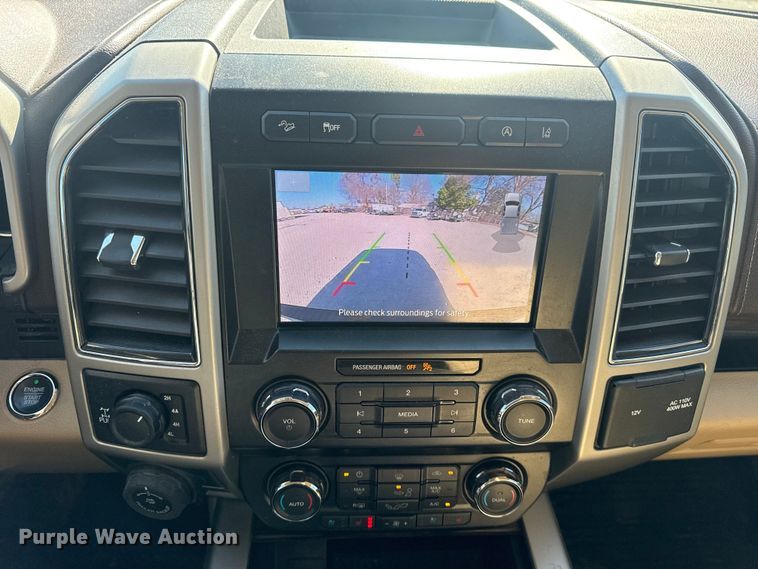 image for item DQ4326 2020 Ford F150 Crew Cab pickup truck