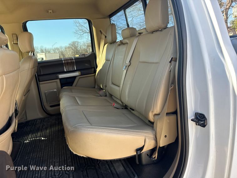 image for item DQ4326 2020 Ford F150 Crew Cab pickup truck