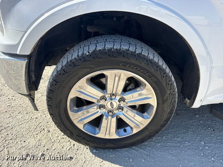 image for item DQ4326 2020 Ford F150 Crew Cab pickup truck