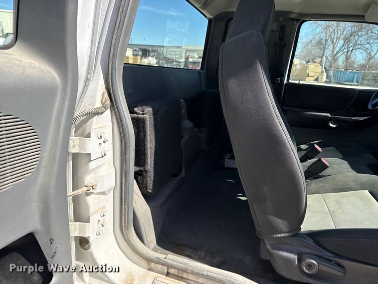 image for item DQ4328 2008 Ford Ranger Ext. Cab pickup truck