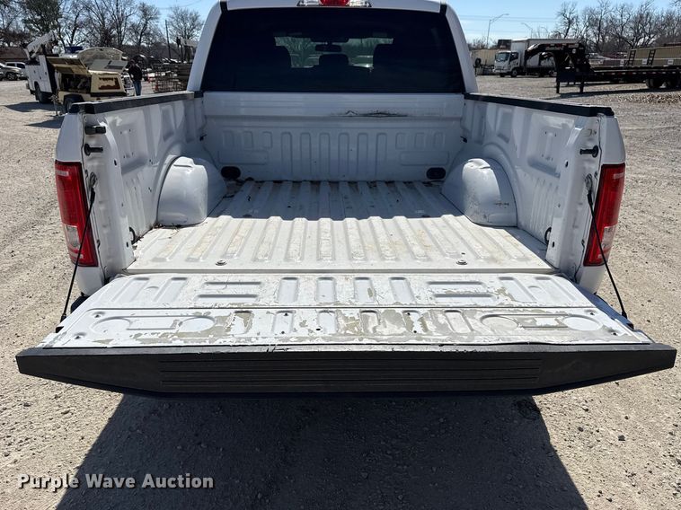 image for item DQ4329 2017 Ford F150 Crew Cab pickup truck