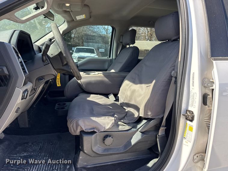 image for item DQ4329 2017 Ford F150 Crew Cab pickup truck