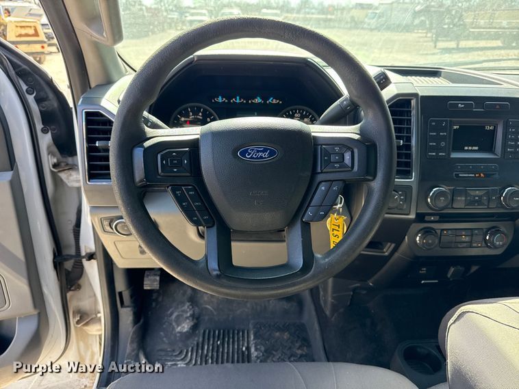 image for item DQ4329 2017 Ford F150 Crew Cab pickup truck