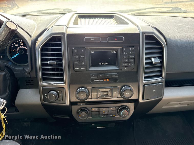 image for item DQ4329 2017 Ford F150 Crew Cab pickup truck