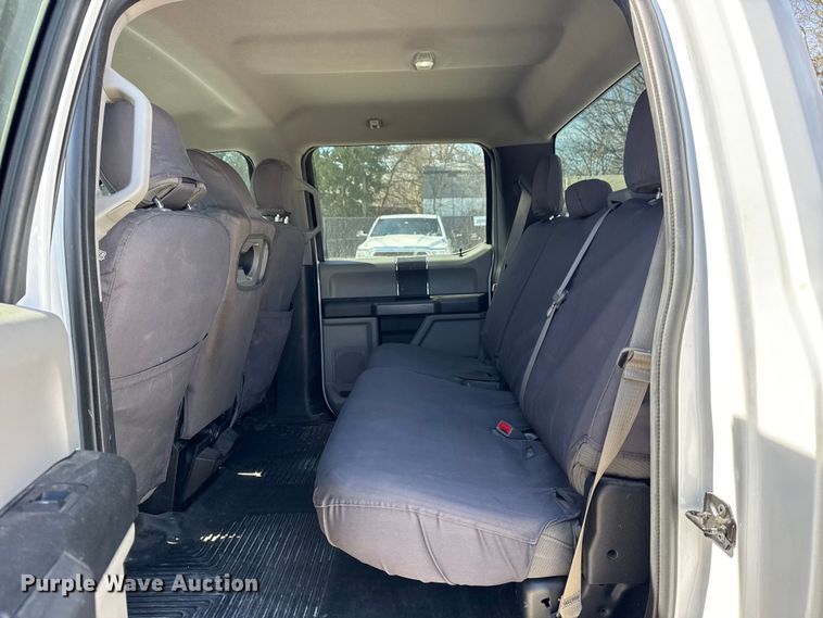 image for item DQ4329 2017 Ford F150 Crew Cab pickup truck