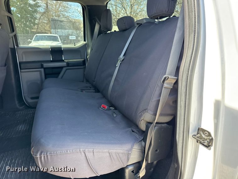 image for item DQ4329 2017 Ford F150 Crew Cab pickup truck