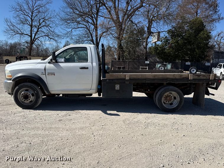 image for item DQ4331 2011 Dodge Ram 5500 flatbed truck