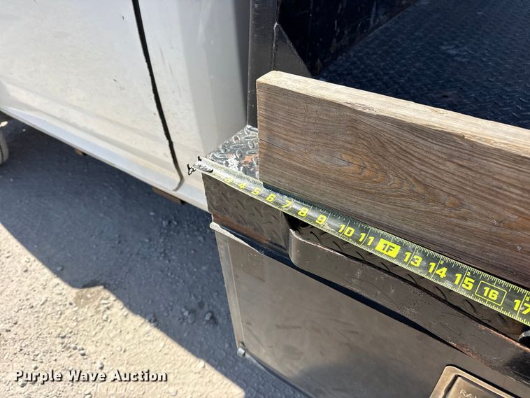 image for item DQ4331 2011 Dodge Ram 5500 flatbed truck