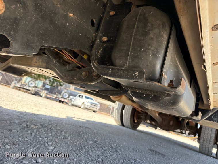 image for item DQ4331 2011 Dodge Ram 5500 flatbed truck