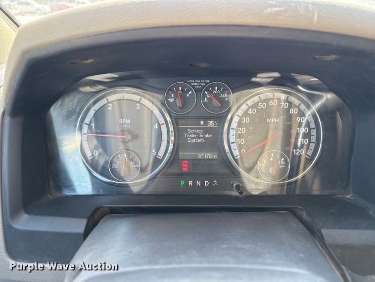 image for item DQ4331 2011 Dodge Ram 5500 flatbed truck