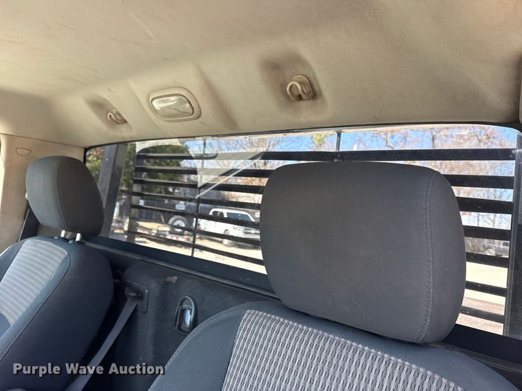 image for item DQ4331 2011 Dodge Ram 5500 flatbed truck