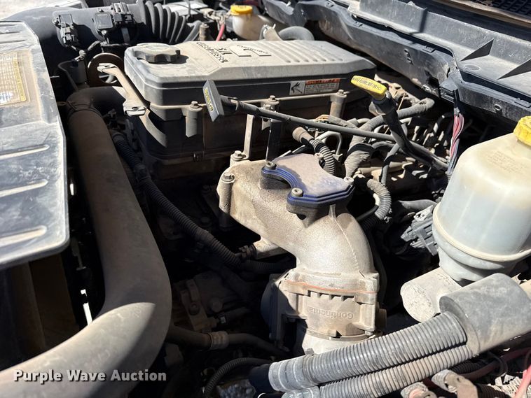 image for item DQ4331 2011 Dodge Ram 5500 flatbed truck