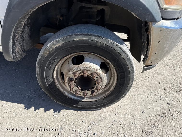 image for item DQ4331 2011 Dodge Ram 5500 flatbed truck