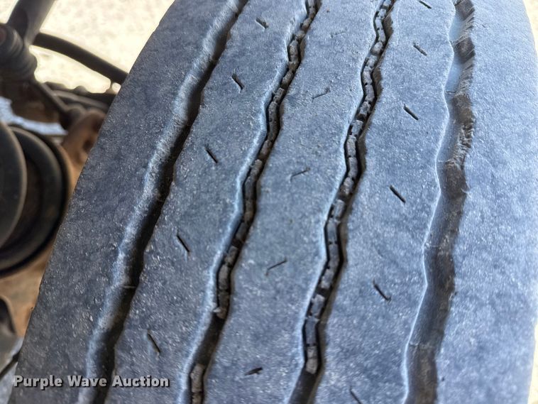 image for item DQ4331 2011 Dodge Ram 5500 flatbed truck