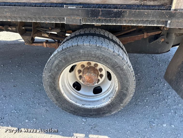 image for item DQ4331 2011 Dodge Ram 5500 flatbed truck