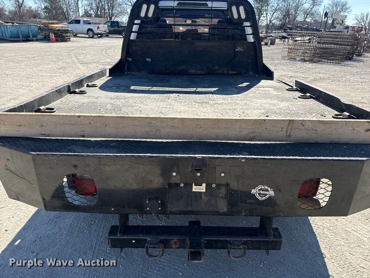 image for item DQ4333 2018 Ford F550 Super Duty Crew Cab flatbed truck