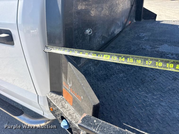 image for item DQ4333 2018 Ford F550 Super Duty Crew Cab flatbed truck