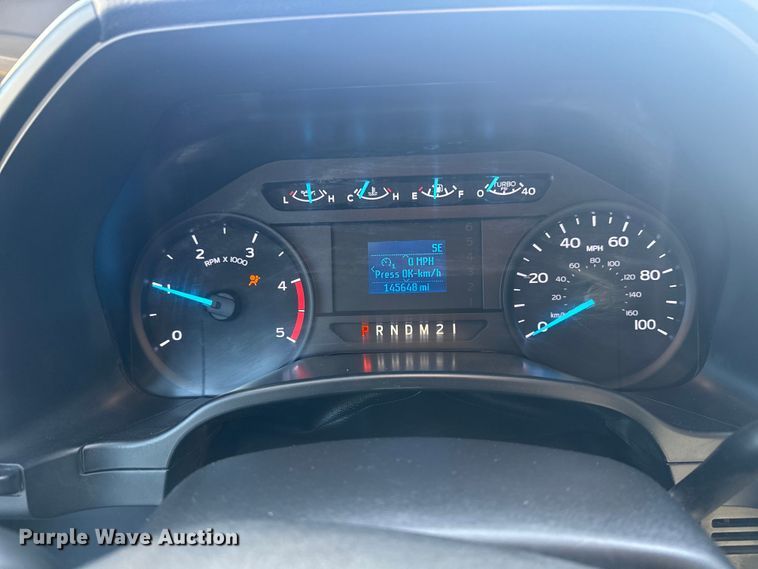 image for item DQ4333 2018 Ford F550 Super Duty Crew Cab flatbed truck