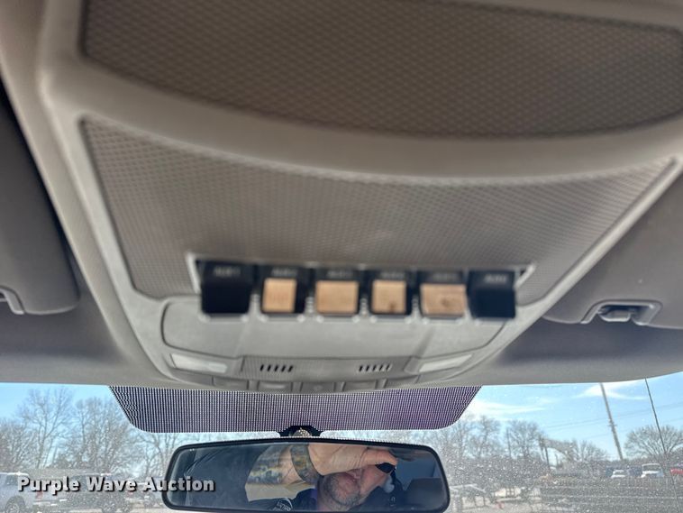 image for item DQ4333 2018 Ford F550 Super Duty Crew Cab flatbed truck