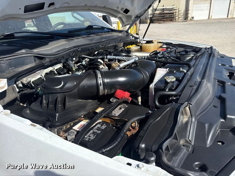 image for item DQ4333 2018 Ford F550 Super Duty Crew Cab flatbed truck