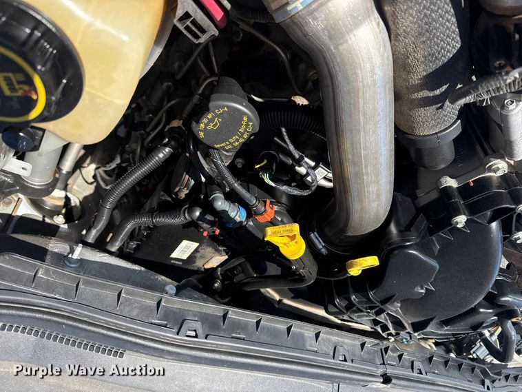 image for item DQ4333 2018 Ford F550 Super Duty Crew Cab flatbed truck