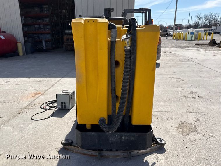 image for item DQ4336 Tomcat 350 floor scrubber