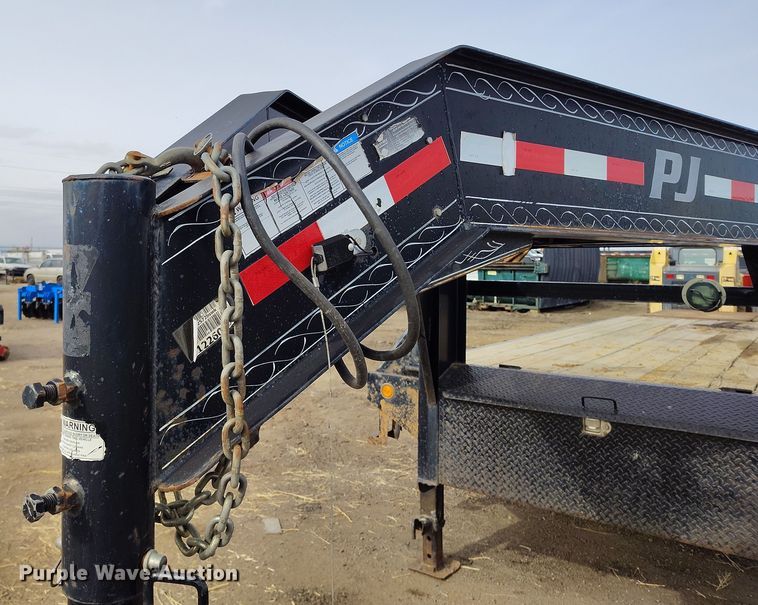 image for item DT0944 2015 PJ equipment trailer