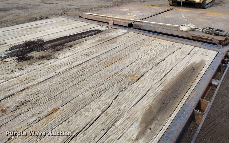 image for item DT0944 2015 PJ equipment trailer