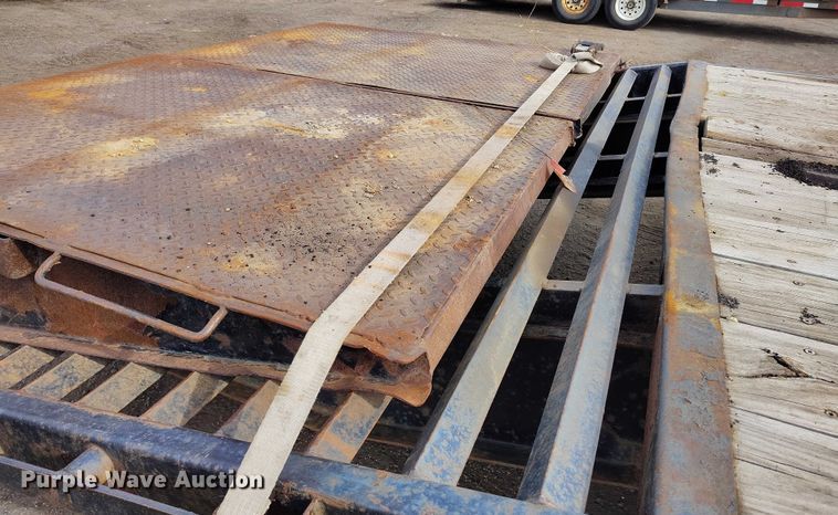 image for item DT0944 2015 PJ equipment trailer