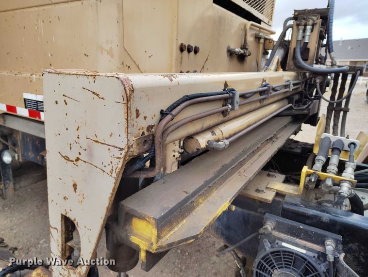 image for item DT0952 2000 Volvo WX refuse truck