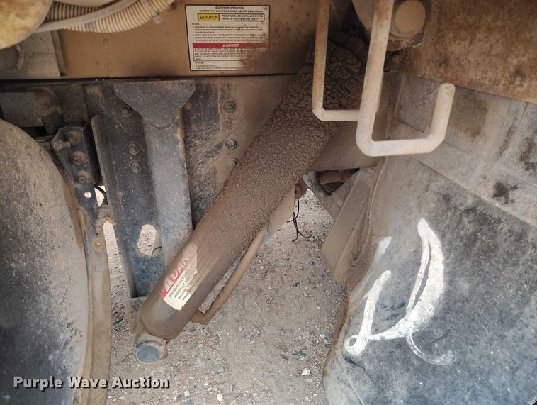 image for item DT0952 2000 Volvo WX refuse truck