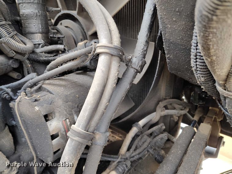 image for item DT0952 2000 Volvo WX refuse truck