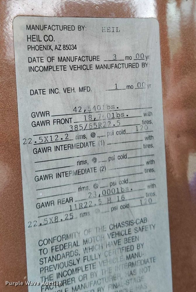 image for item DT0952 2000 Volvo WX refuse truck