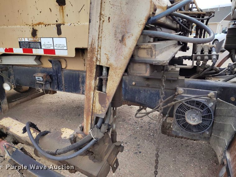 image for item DT0953 2000 Volvo WX refuse truck